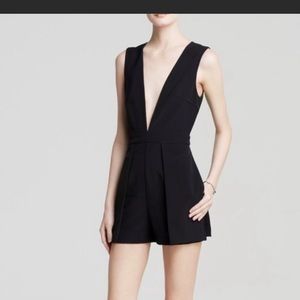 CUTE low cut romper!!